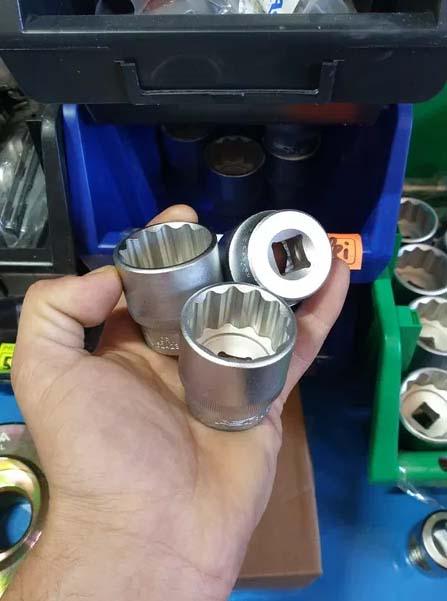 Cheie cap tubulara 32 mm 12 laturi 1/2 - Bjc tools