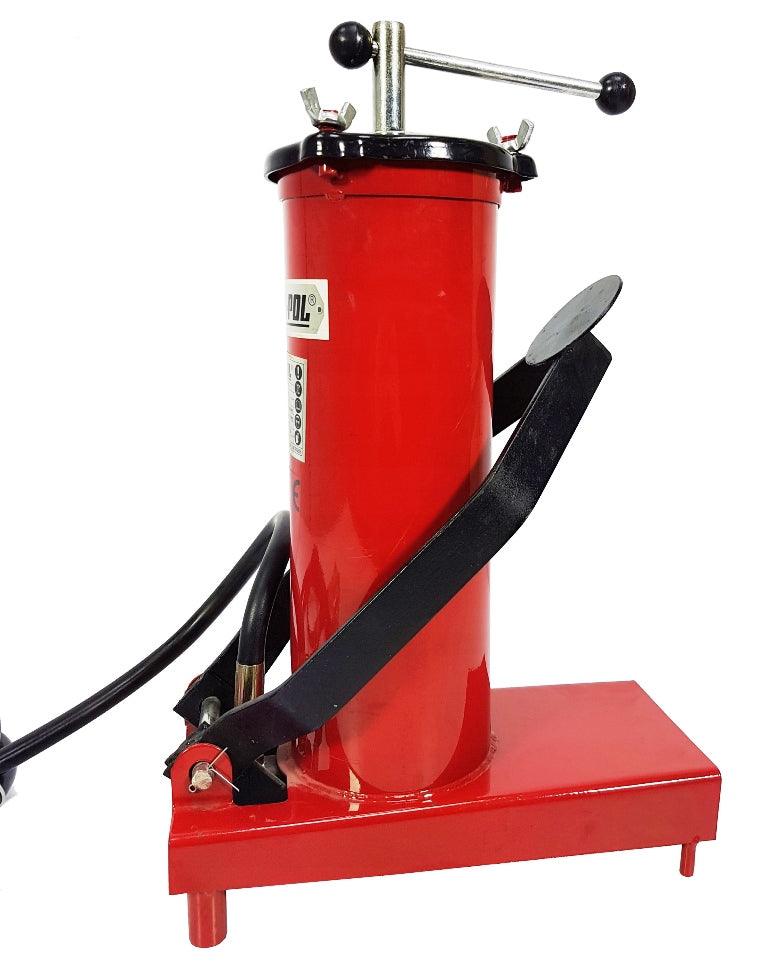 Pompa de gresat manuala 3 Litri cu furtun 4 metri si capete incluse Gresor manual 3 litri - Bjc tools