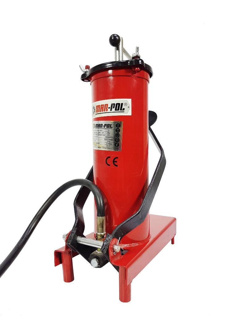 Pompa de gresat manuala 3 Litri cu furtun 4 metri si capete incluse Gresor manual 3 litri - Bjc tools