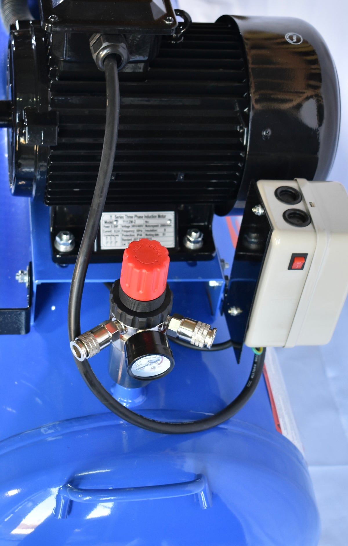 Compresor aer profesional 200 litri 860L/min 380v