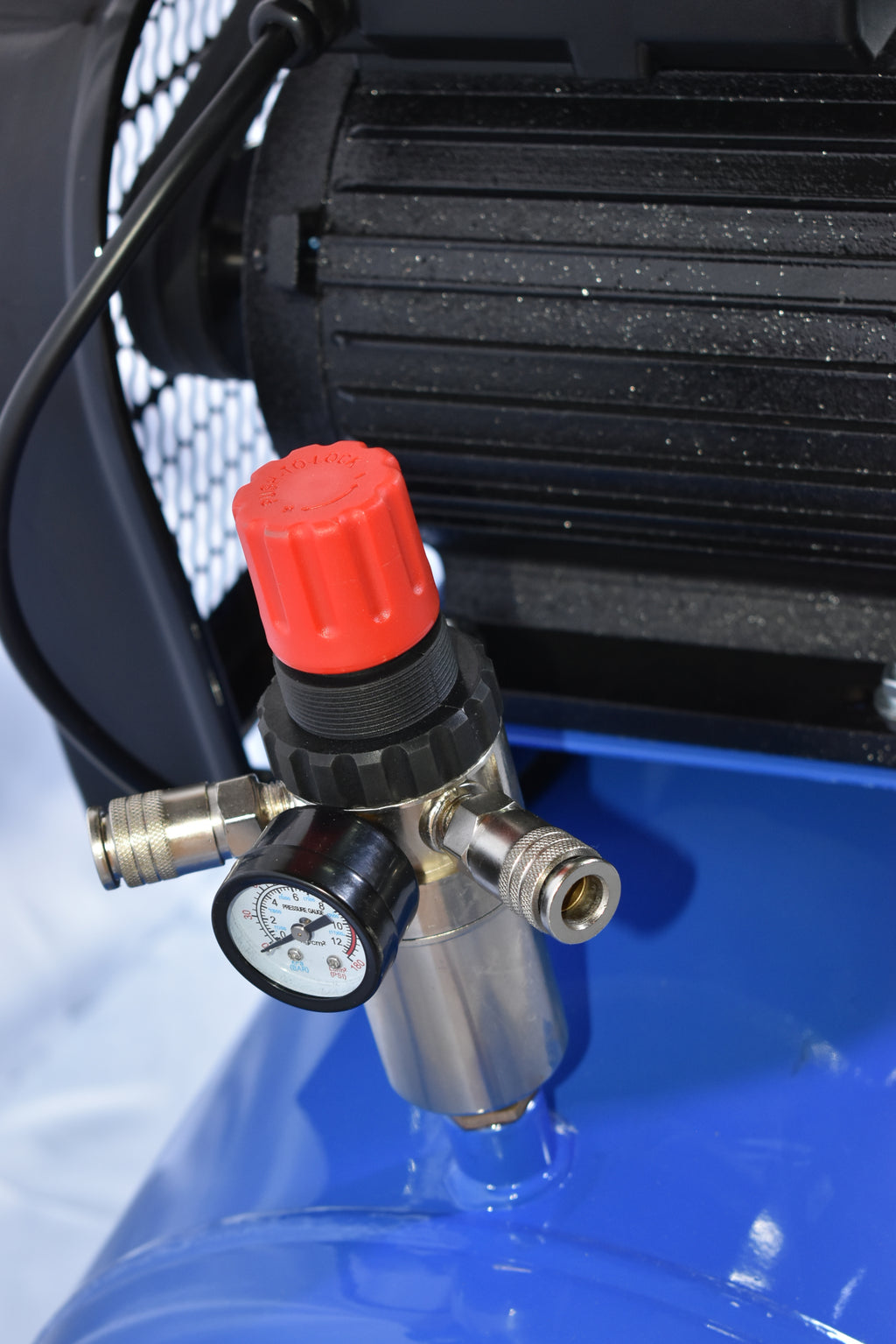 Compresor aer comprimat 150 litri 230v 500L/min 3 pistoane