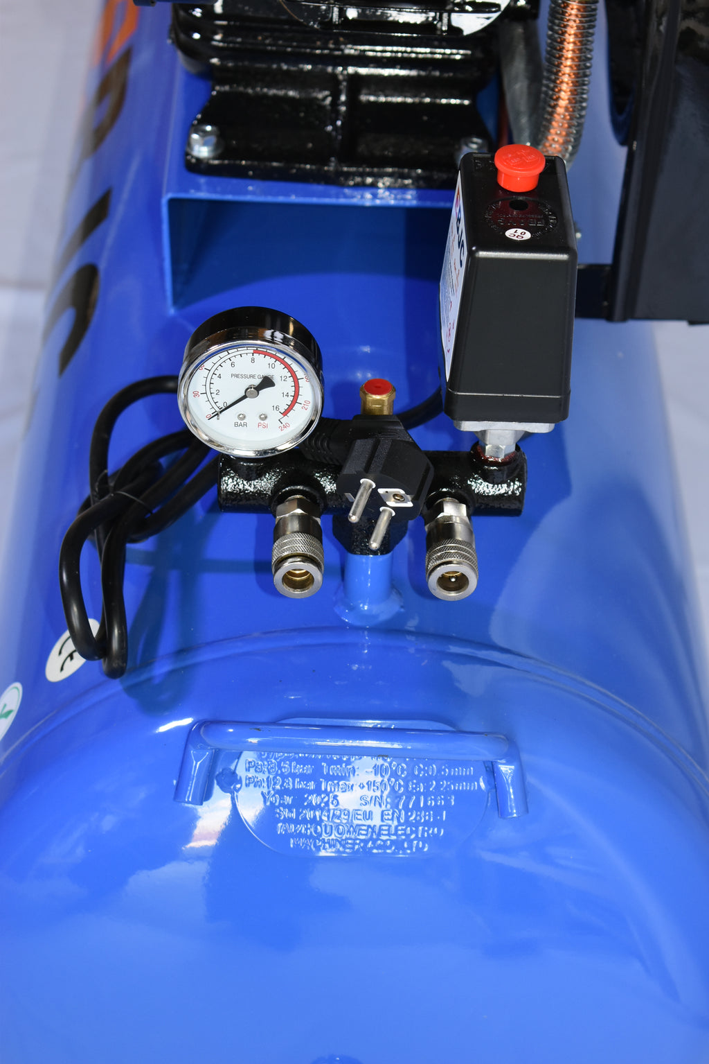 Compresor aer comprimat 150 litri 230v 500L/min 3 pistoane
