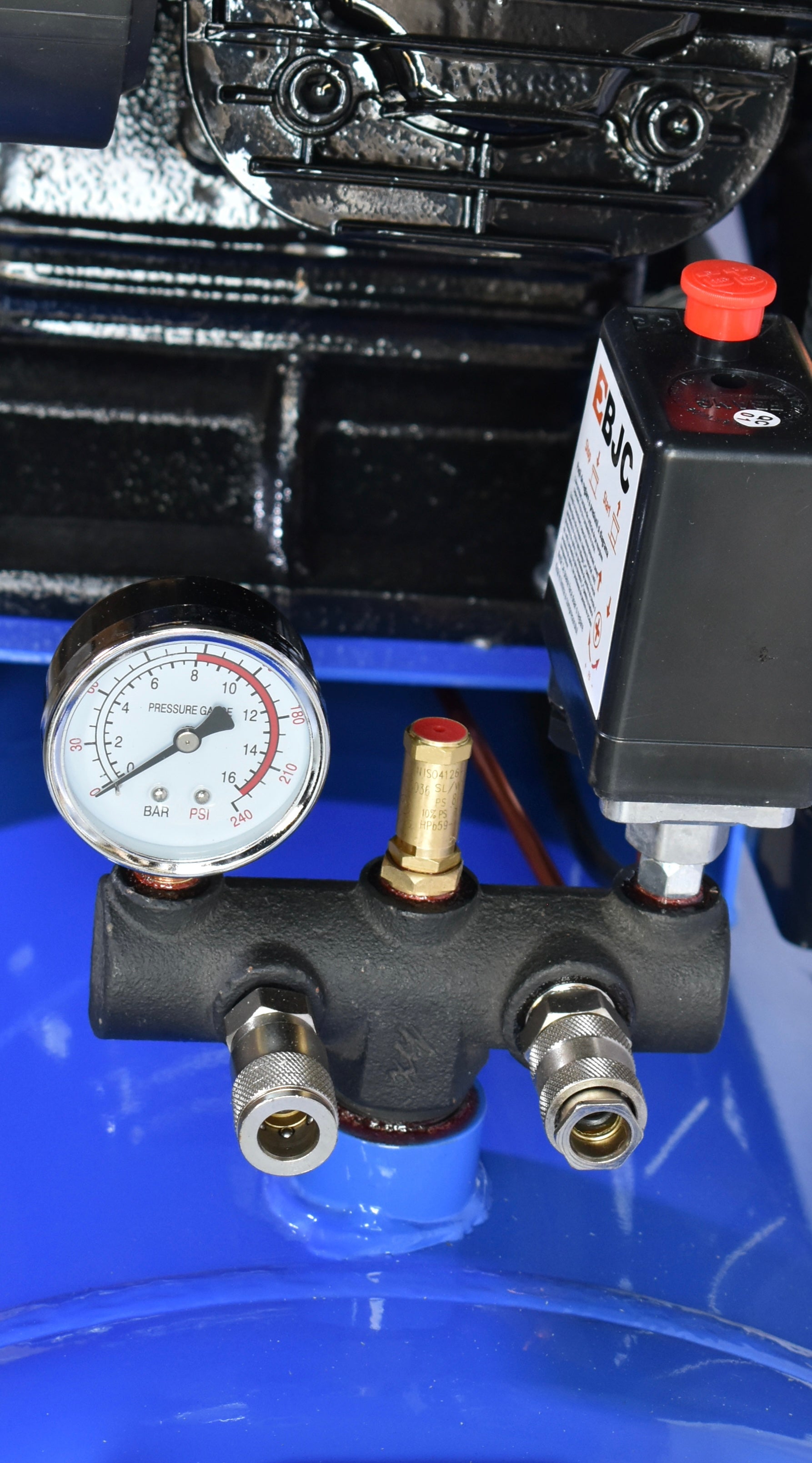Compresor aer comprimat profesional 300 litri 3 pistoane 380v 1150L/min BJC Imagine secundară a produsului