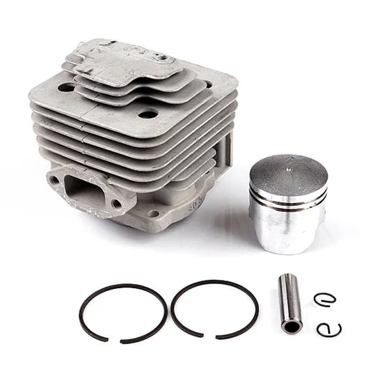 Cilindru si piston pentru motocoasă pe benzină