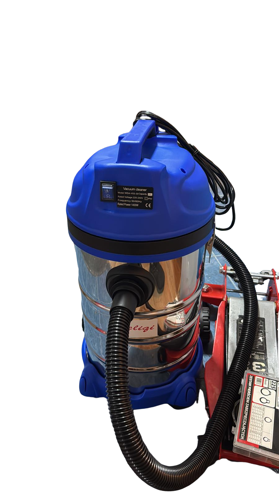 Aspirator industrial 1400W 30L cu rezervor inox si furtun, ideal pentru curățenie profesională.