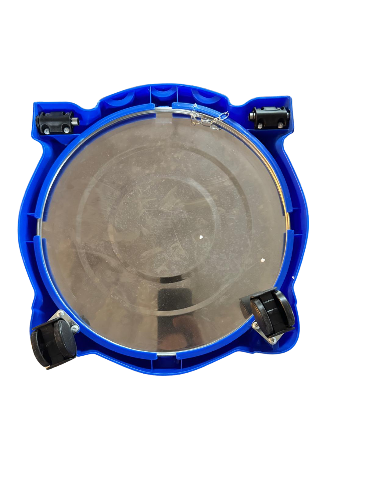 Aspirator industrial 1400W 30L - imaginea rezervorului de inox rezistent și ușor de curățat, perfect pentru ateliere.