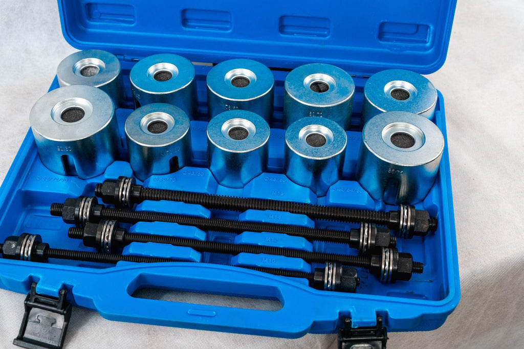 Presa universala rulmenti si bucse, Trusa extras rulmenti si bucse - Bjc tools